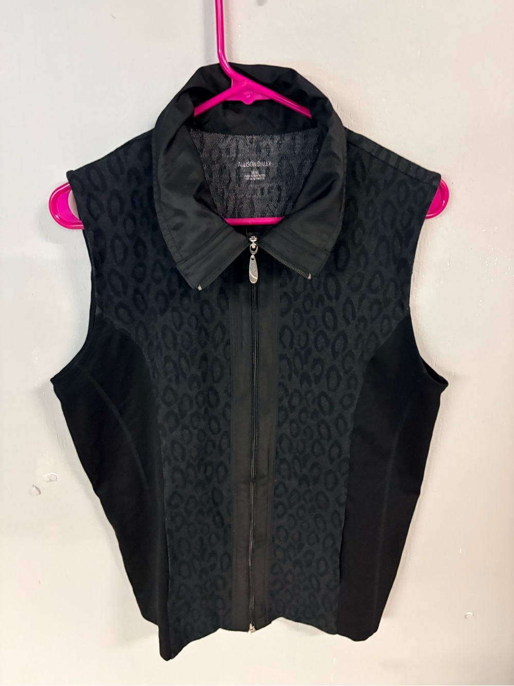 Allison Daley Black n Grey Leopard print Sleeveless Zip-Front Jacket/vest.